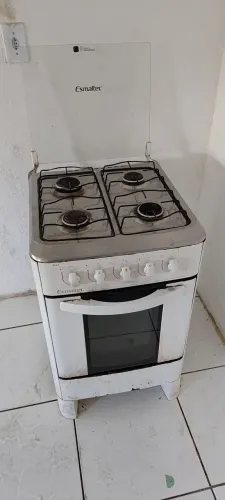 Fogão usado 4 bocas com forno funcional 200R$