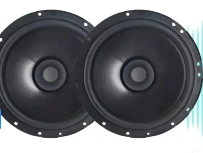 Alto Falantes sao 4 , 2 deles novos e 2 com defeito( torro ) 6 Pol Bomber 100W Rms