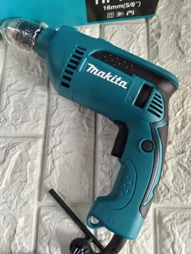 Furadeira de Impacto Makita 750W 