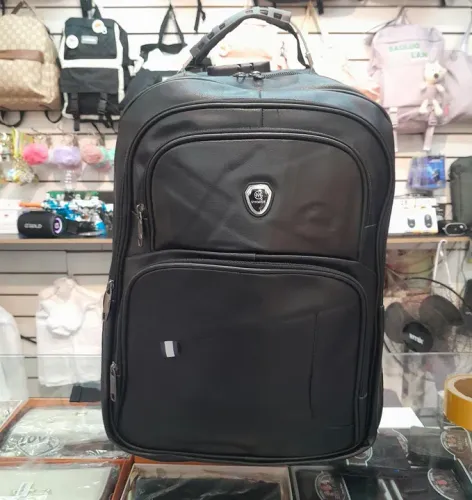 Mochila Preta de Couro - Estilo Executivo