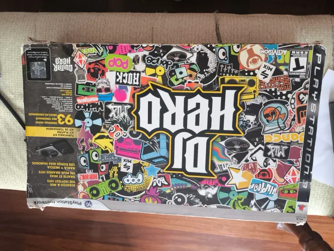 DJ Hero para PS3 excelente estado de conservação caixa com desgaste