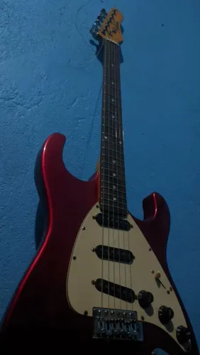 Guitarra semi nova