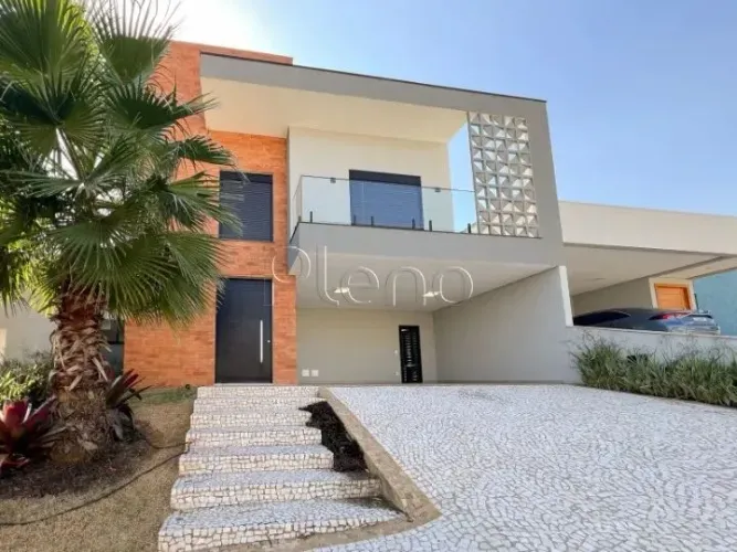 Casa à Venda no Condomínio Le Village em Valinhos, no bairro Jardim Alto da Colina.