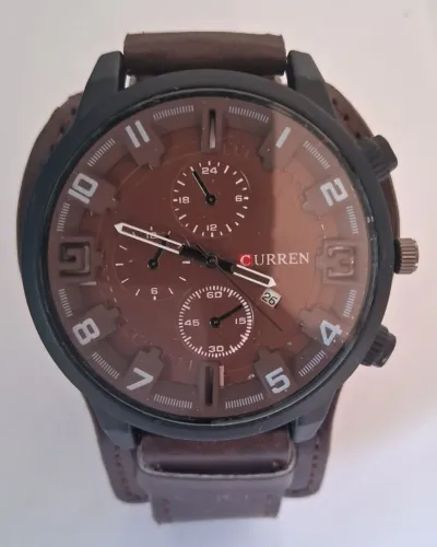 Relógio Curren Marrom com pulseira de couro muito lindo