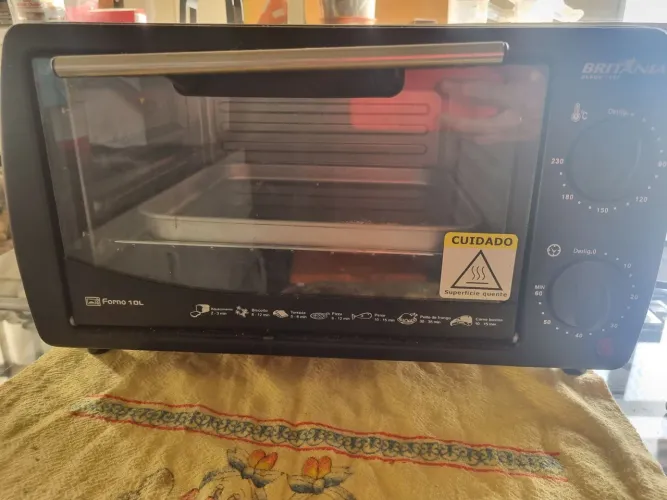 Forno Elétrico Britânia 10L