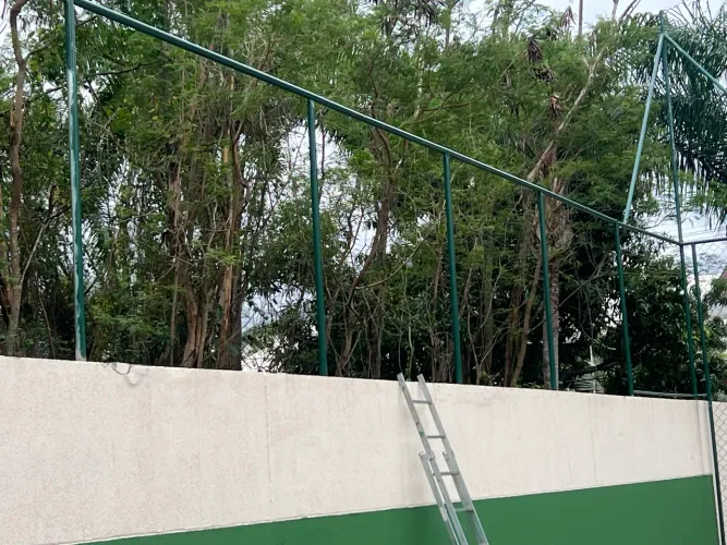 Guarda-Corpo em Alambrado Verde - Proteção Sob Medida