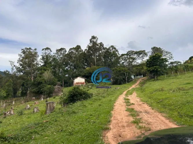 Sítio 10.8 alqueires por R$ 2.000.000,00 - E.S.Pinhal - Albertina/Minas Gerais