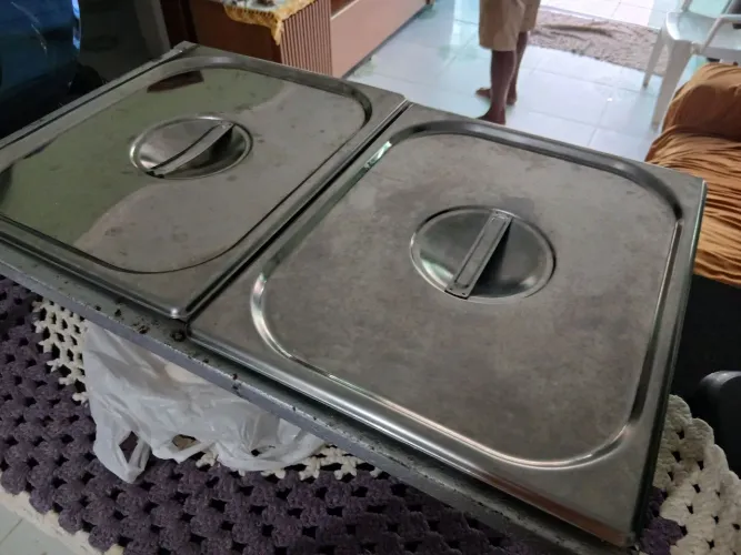 Expositor de comida quente,  kikao ou lanche