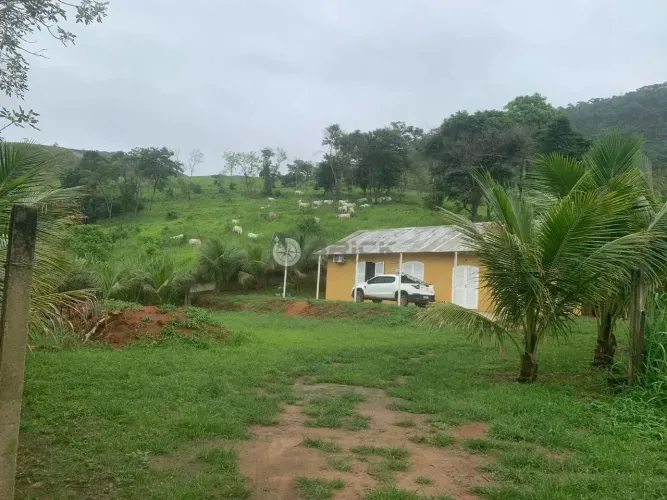 Sítio à venda com 3 quartos sendo 1 suíte, 120 m² em Anta - Sapucaia/RJ.