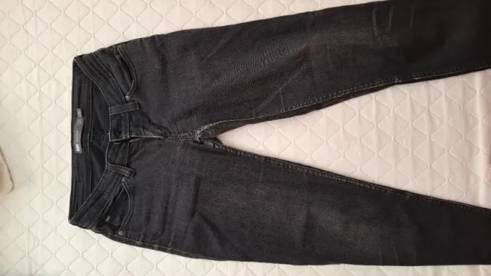 Calça Jeans Levi?s Feminina Preta Skinny Tamanho 36 (W27 L32) - Conforto e Estilo