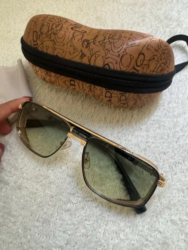 Oculos com proteção UV 