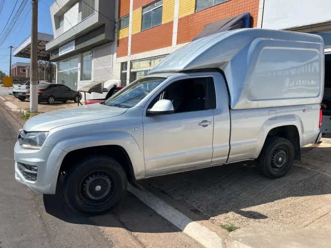 Amarok cabine simples com capota 2019