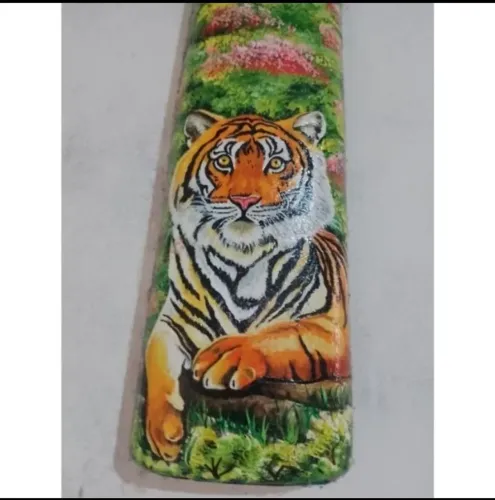Tigre de cerâmica para jardim