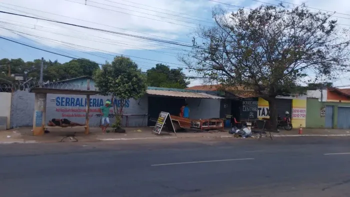 Lote 611m² (Avenida Central, Duas Frentes) Setor Urias Magalhaes