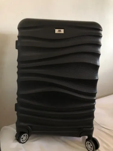 Mala de viagem média (cor preta) - 23kg - 65x42x26 - para despachar