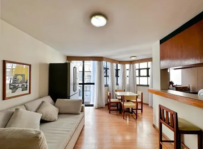 Flat Baden Baden disponível para venda com 49m², 01 dorm e 01 vaga de garagem