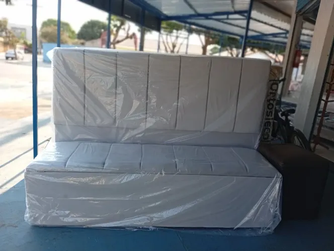 Baú recamier  e  cabeceira  super  king 