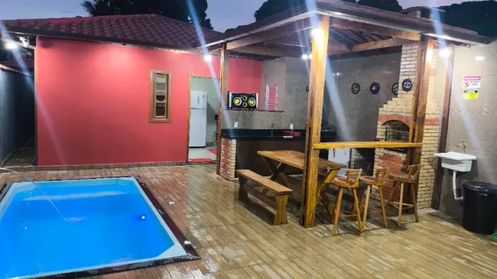 Linda casa na praia de Setiba para temporada, 500 mts da praia principal Guarapari