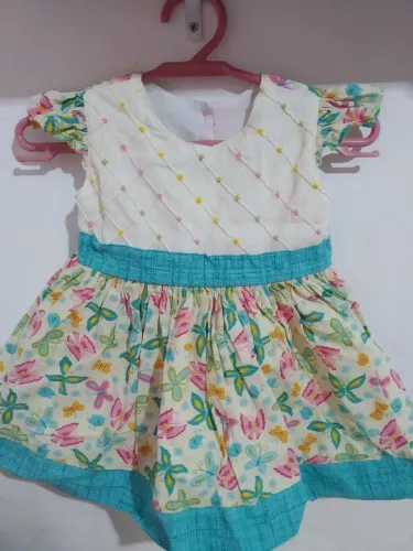 Vestidos infantis estampados lindos