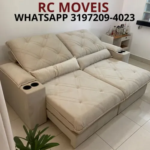 Sofá Retrátil Cuiabá com Porta-Copos - Conforto e Praticidade