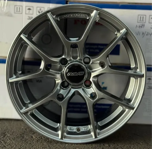 Rodas Rays aro 15 tala 6.5 furacão 4x100