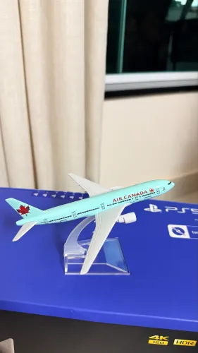 Miniatura de avião AIR CANADÁ 1/500