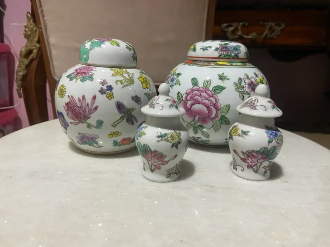4 potiches chineses tem floral lindos!