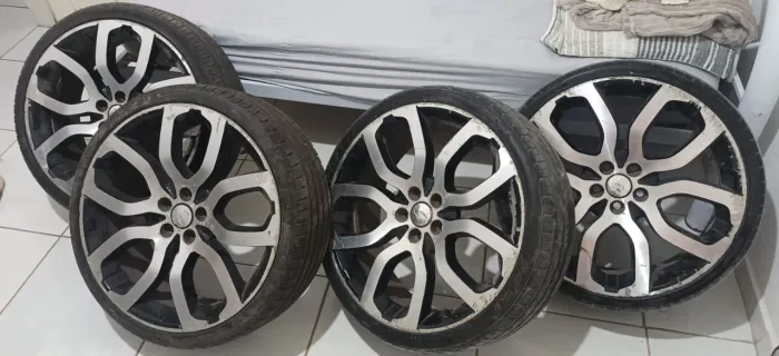 Rodas aro 20 da Range Rover