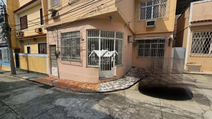 Casa de vila à venda em Rio de Janeiro, Pilares, com 1 quarto, 54m²