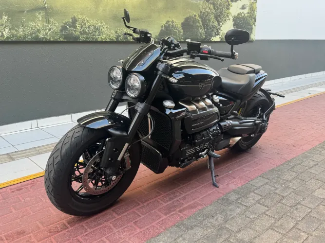 Rocket III Edition R 2025 já emplacada 