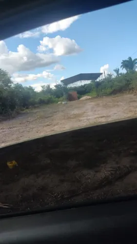 Galpão  novo . 10×20 . Com 5 metro de altura 