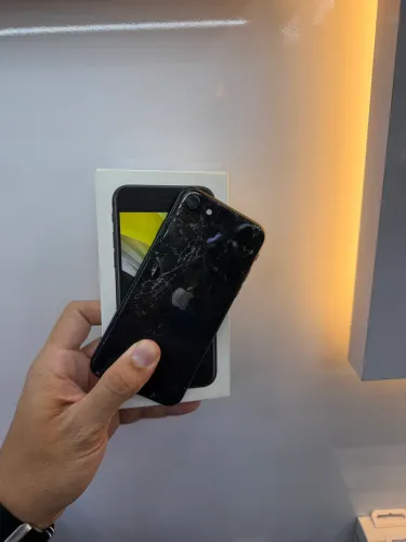 iPhone SE 2 64gb tampa quebrada NÃO FAÇO MENOS 