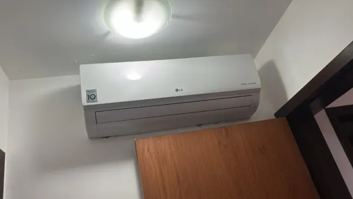 Ar-condicionado LG Dual Inverter 9.000 BTUs - Excelente estado!