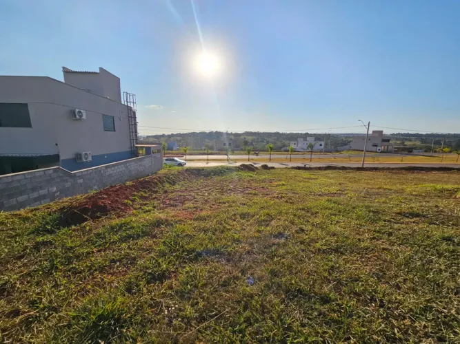 Lote Jardins Parma 250m², Senador Canedo, Goias