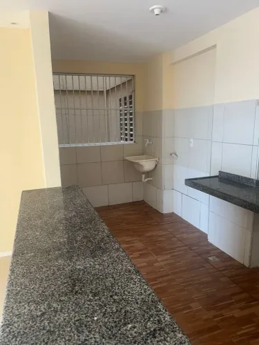 Alugo apartamento. Recém reformado , na Av. Fco. Sá, perto do shopping Rio Mar Kennedy