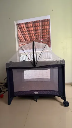 Vendo Chiqueirinho/Berço Portátil Infanti Sereno com mosquiteiro