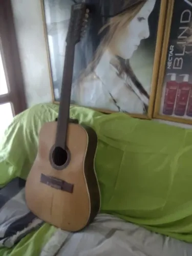 VIOLÃO DE 12 CORDAS