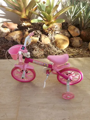 Bicicleta infantil feminina