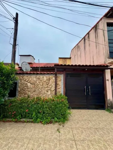 Casa em Condomínio : Linear / Residencial / Cosmorama