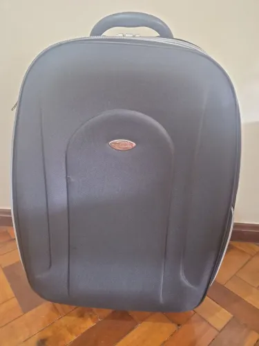 Mala preta 2 rodinhas grande 23kg
