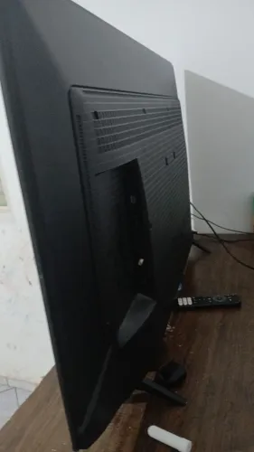 Vende-se televisão
