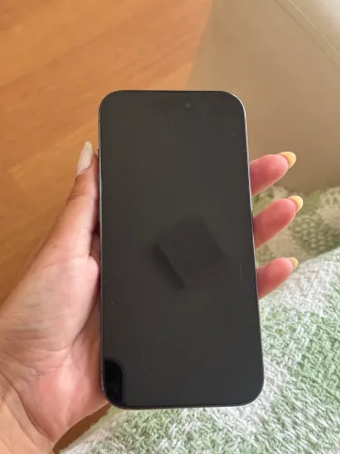 iPhone 15 Pro 128 GB - Traseira trincada