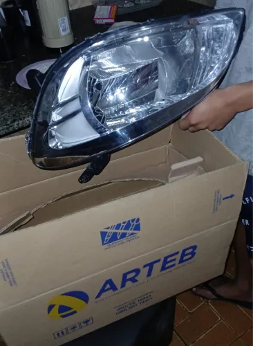 Farol prisma/celta ARTEB original 