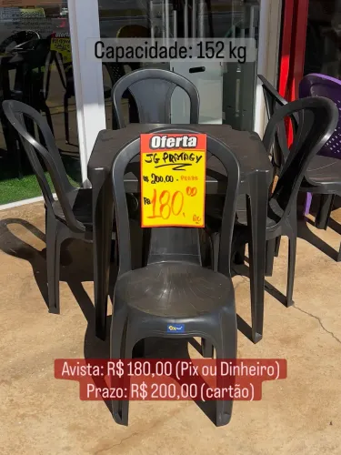 Jogo de Mesa Pratagy com 4 Cadeiras - Preto ou Branco | Suporta até 152 kg