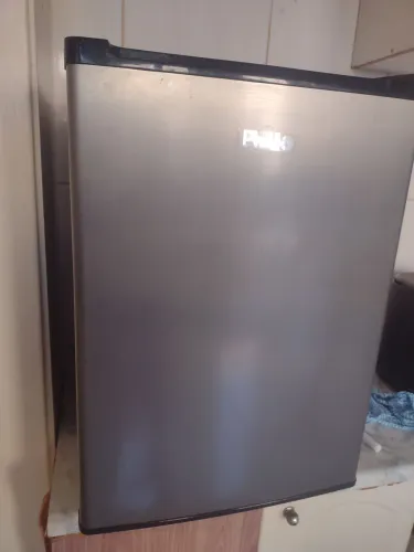 Vende um frigobar
