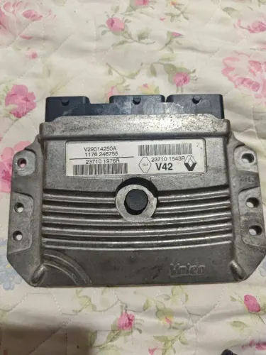  Renault Logan , Sandro  ,  Duster.Modulo De Injeção Valeo V42  237101543r -Original Valeo