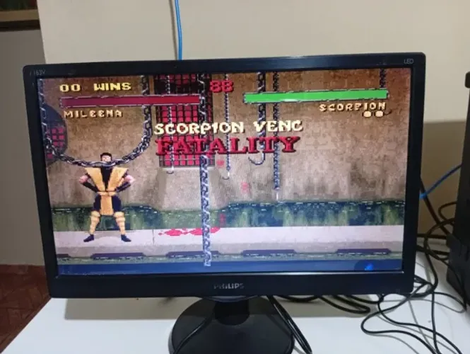 Computador completo com monitor 16 polegadas LED - ótimo para estudos e jogos leves