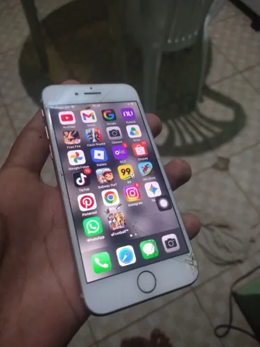 Vendo esse celular pq estou precisando de dinheiro pra comprar outro