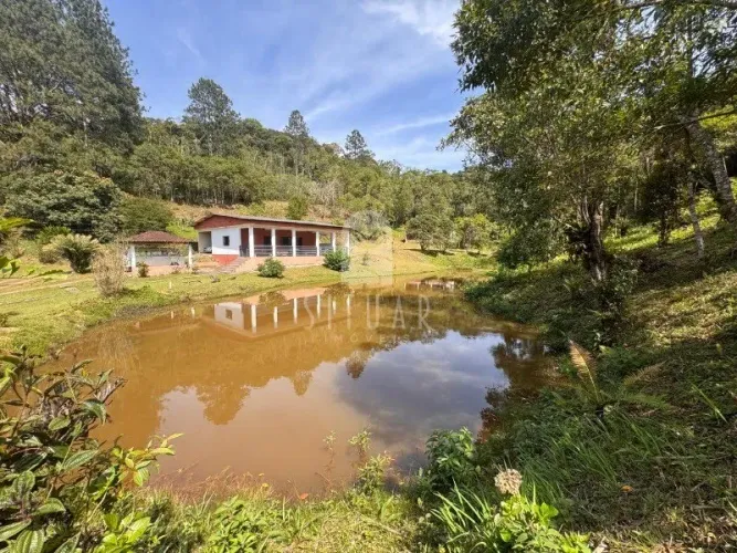 Sítio de 62.000m² com lagos e nascentes - um refúgio em meio à natureza
