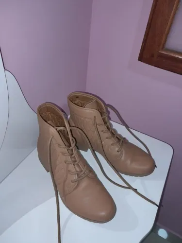 Bota cano curto dakota tamanho 37
